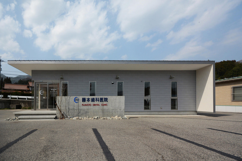 長方形デザインの外観